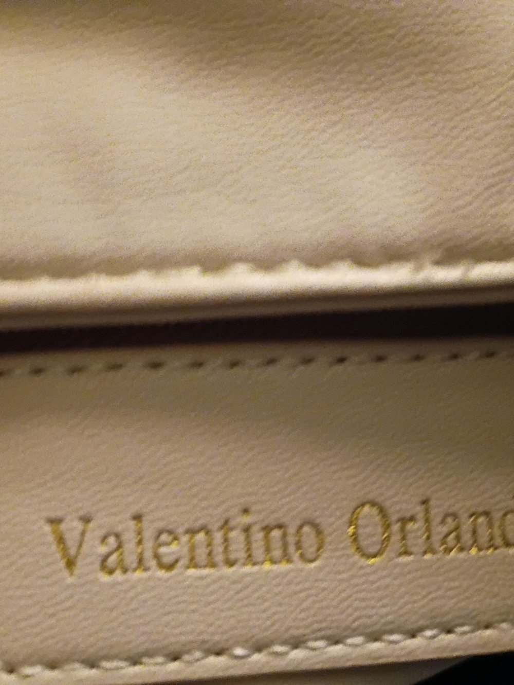 Valentino Orlandi White Quilted Vegan Leather Crossboday Bag Golden Chain Strap - Picture 15 of 16